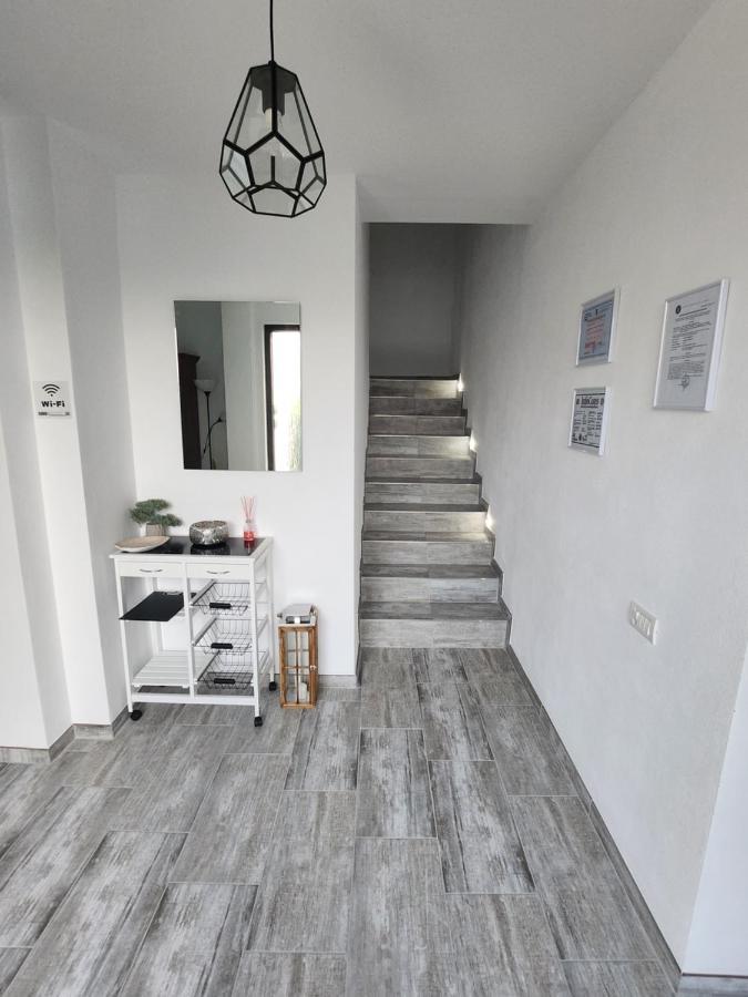 Armina'S Residence 2 Dumbravita  Bagian luar foto
